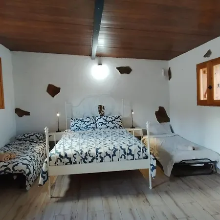 Hogar Vacacional Maya * Santa Maria de Guia de Gran Canaria